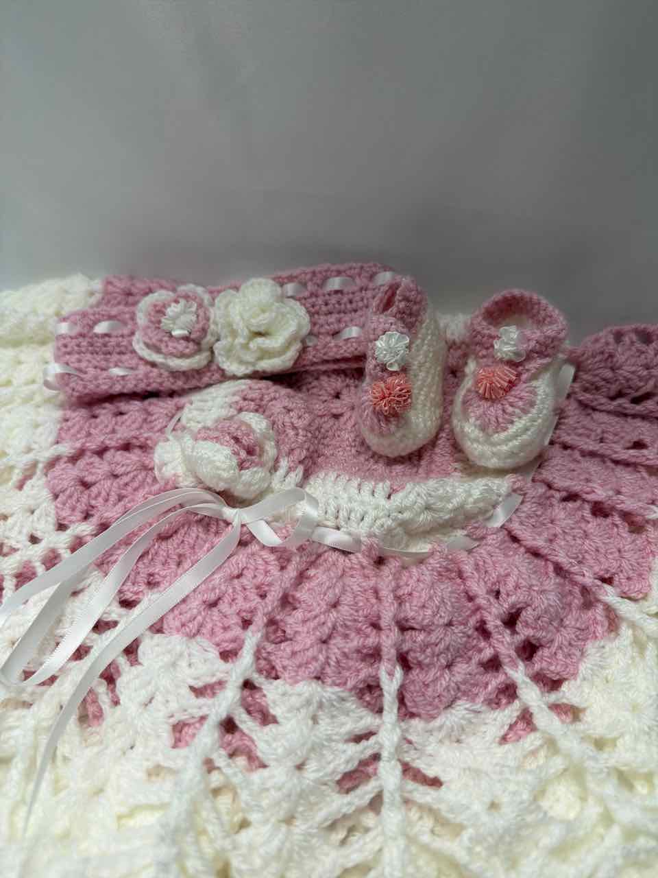 Size Newborn Pink Newborn Photo Set
