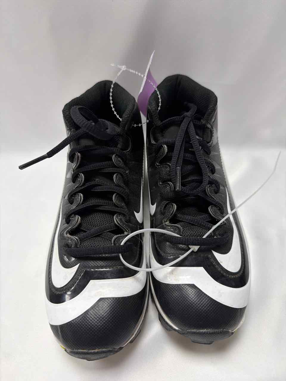 Nike Shoe Sizes 3.5Y Black & White Cleats
