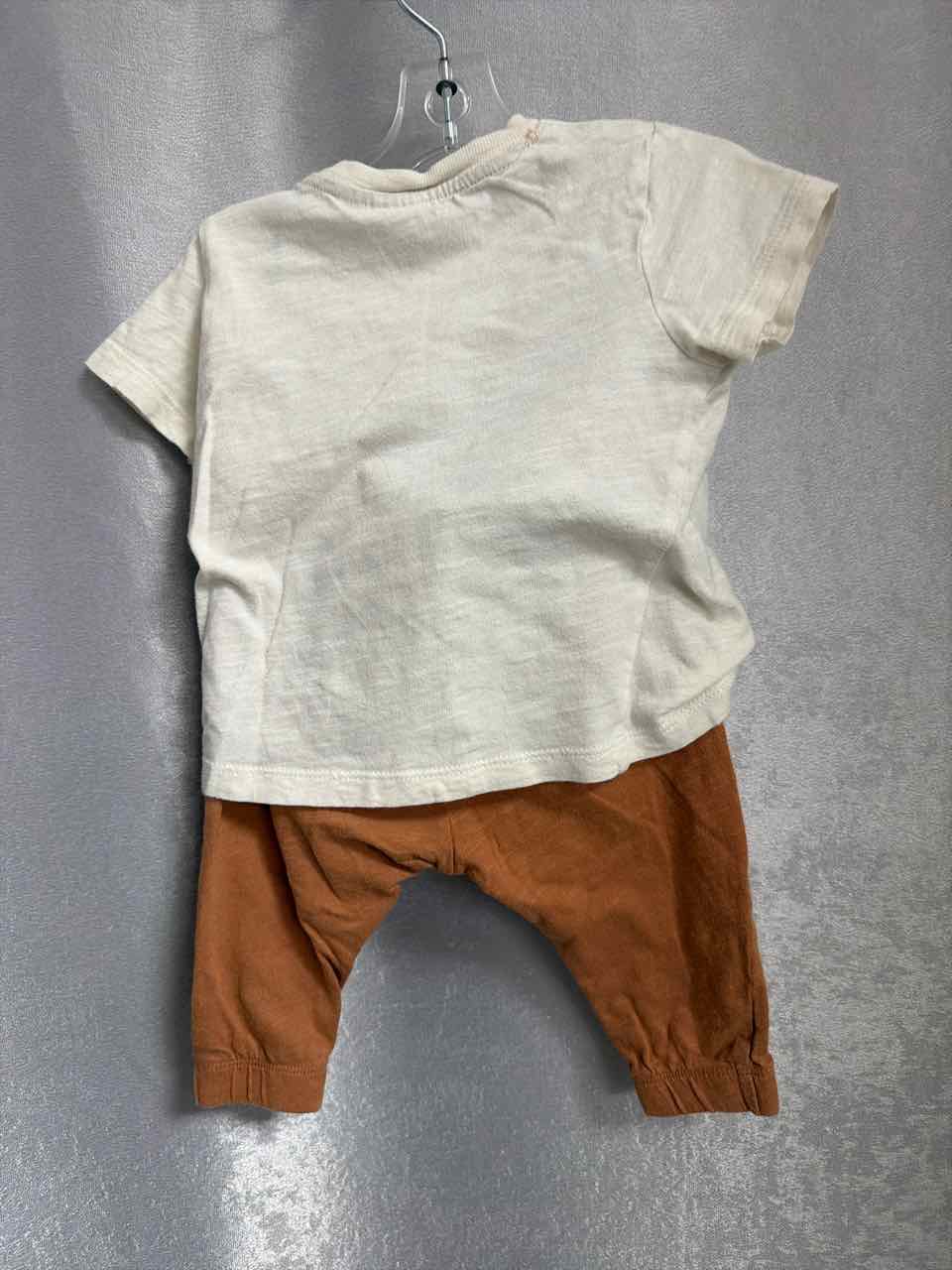 Size 6 Months Outfit -2pc