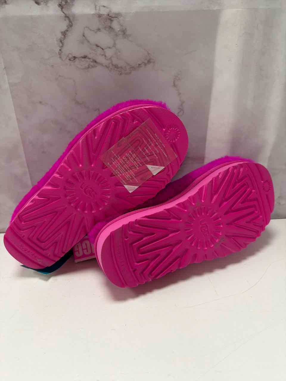 Ugg Shoe Sizes 5Y Hot Pink Slippers
