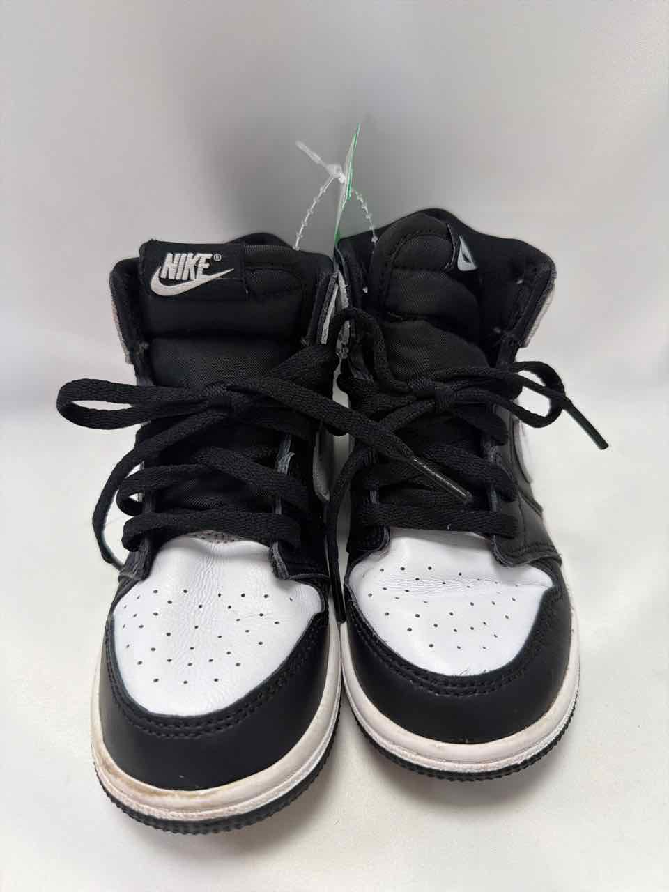 Jordan Shoe Sizes 10C Black & White Gently Used Shoes- Casual