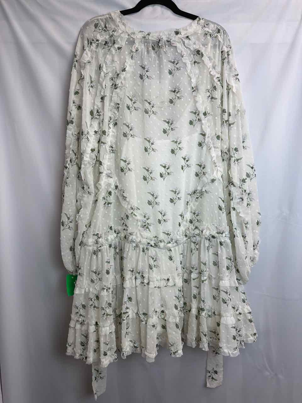 New With Tags Booth Rentals Dress