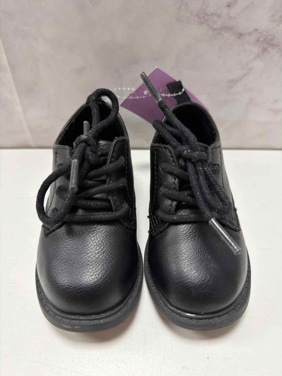 Carter's Shoe Sizes 5C Black Shoes- Casual