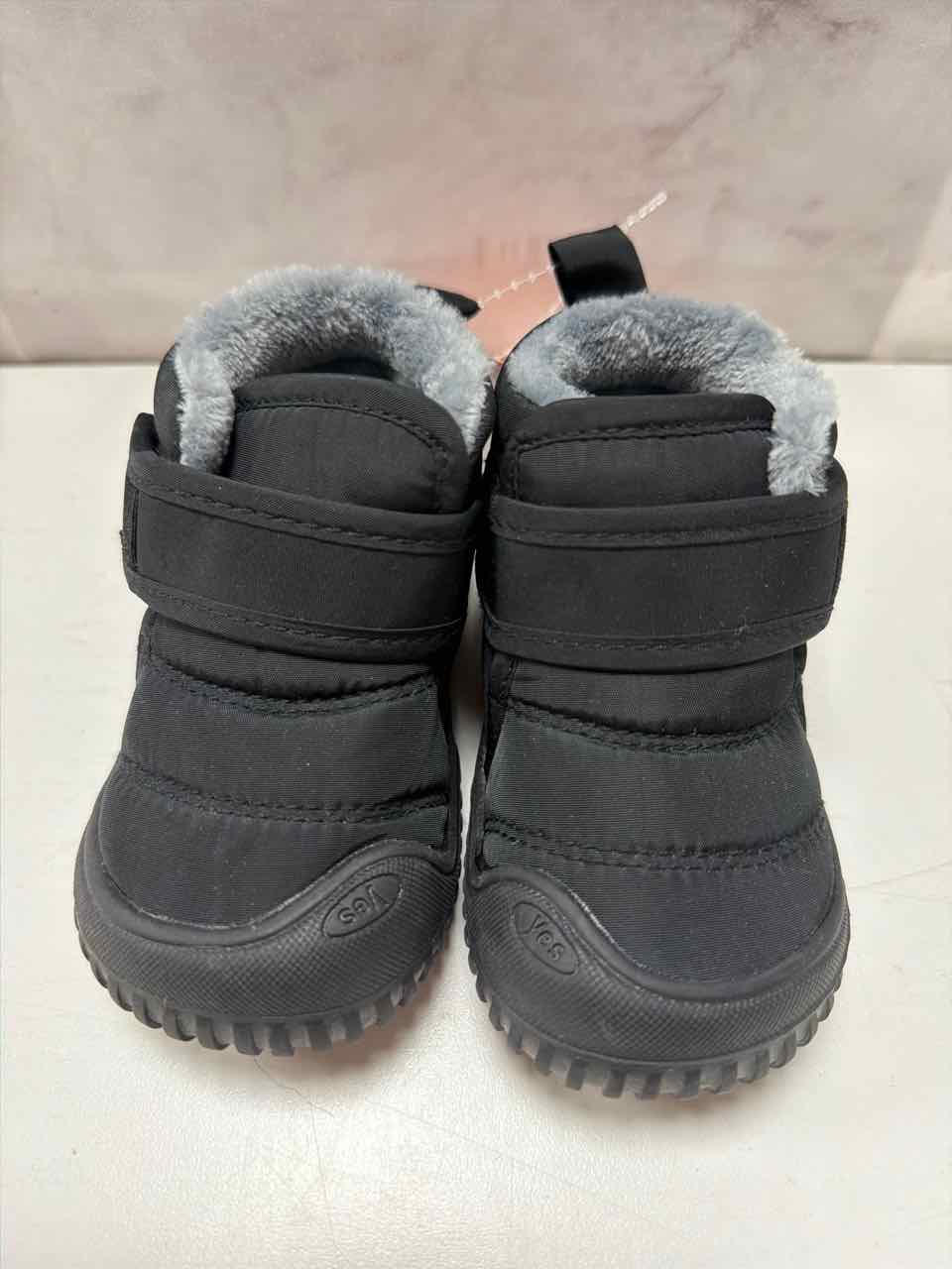Shoe Sizes 4C Black Shoes- Casual