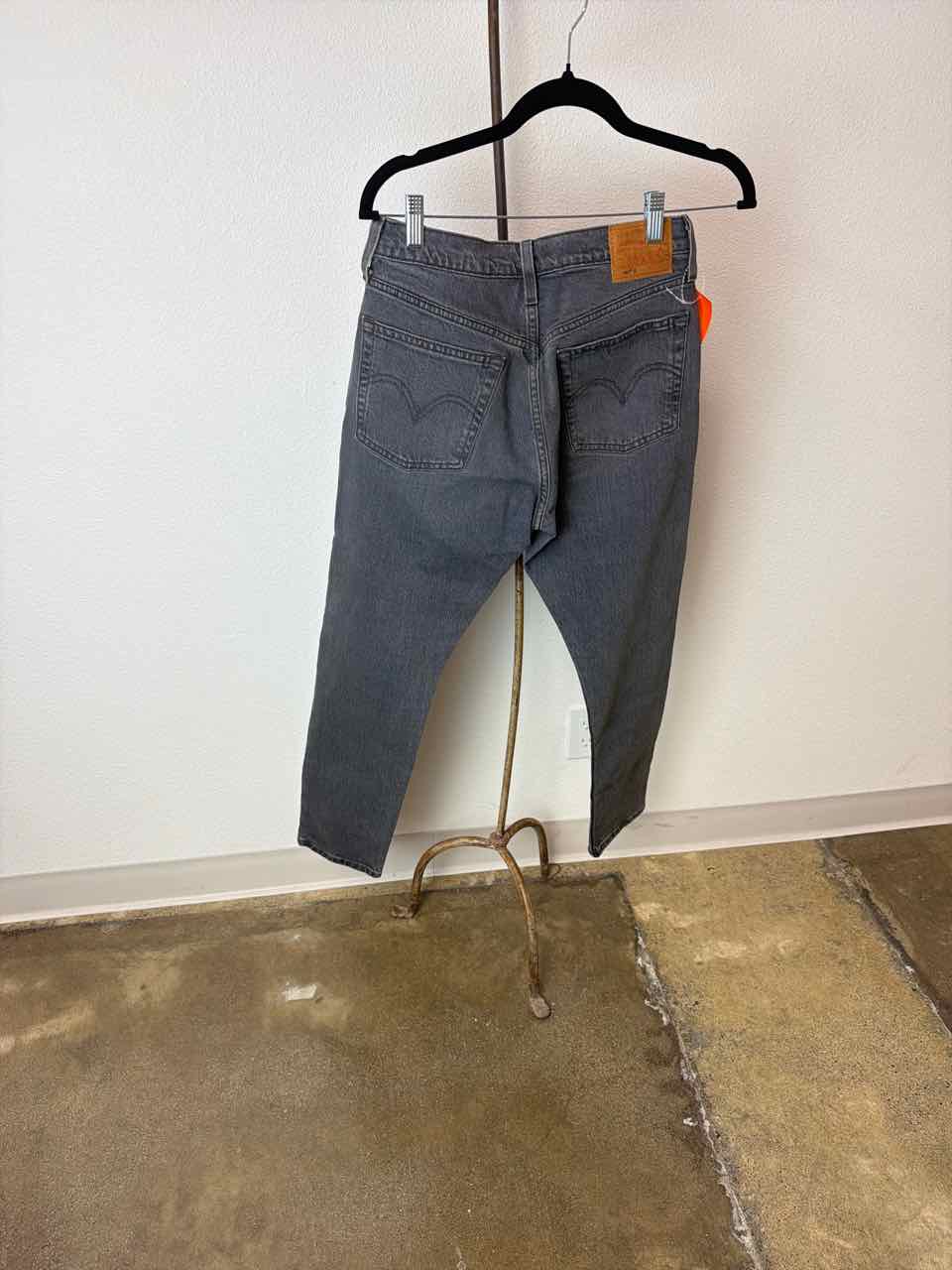 Levi's Gently Used 26x28 Jeans
