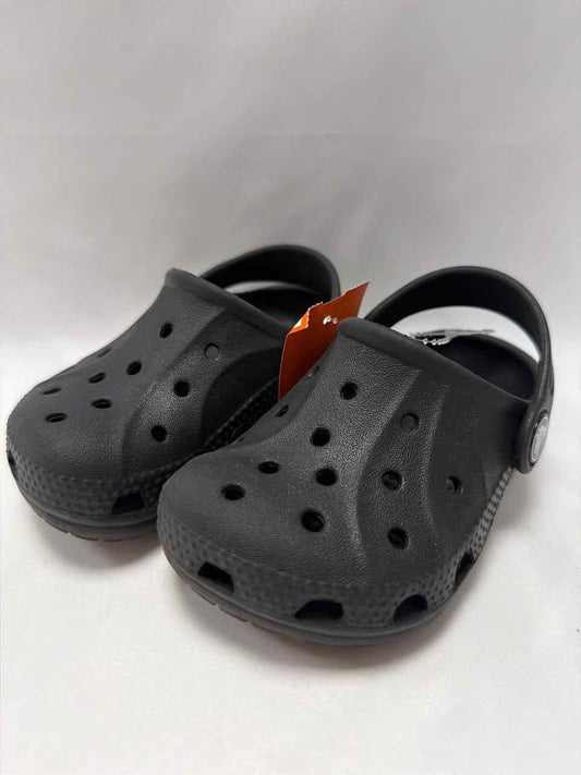 Crocs Shoe Sizes 4C Black Gently Used Shoes- Casual