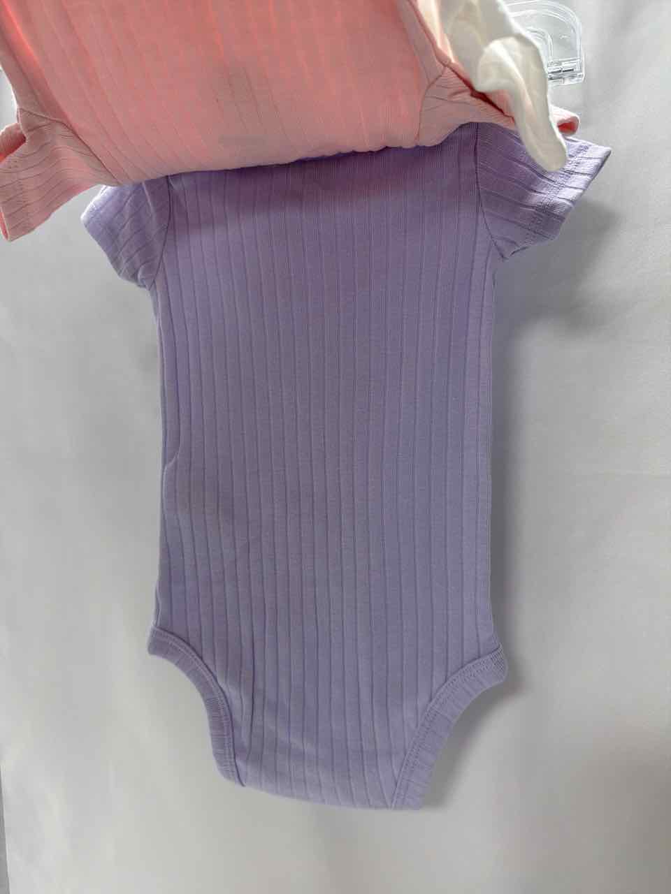 Carter's Size 3-6 months White Onesie