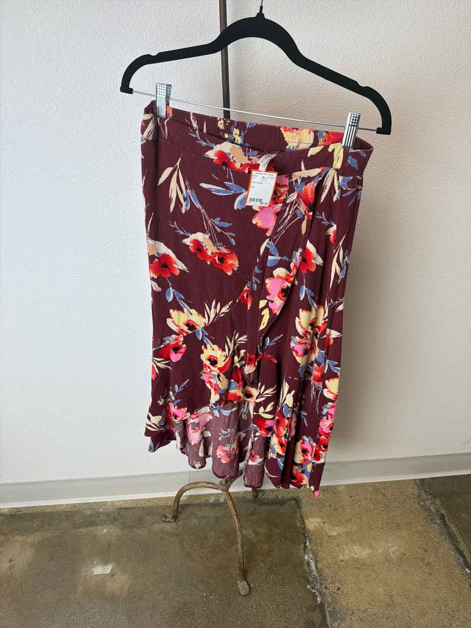 Booth Rentals Skirt