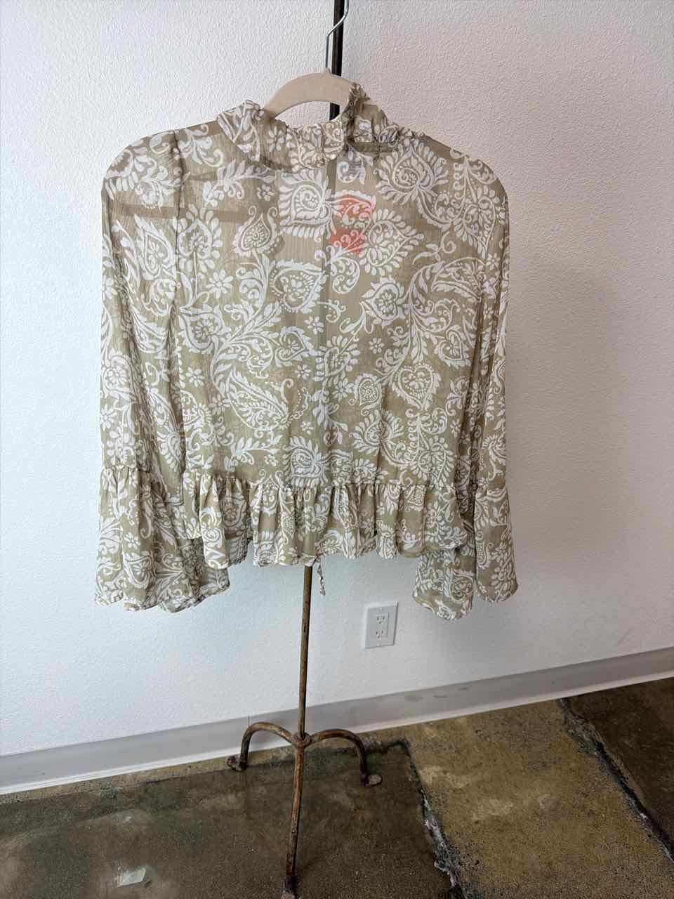 Booth Rentals Cardigan