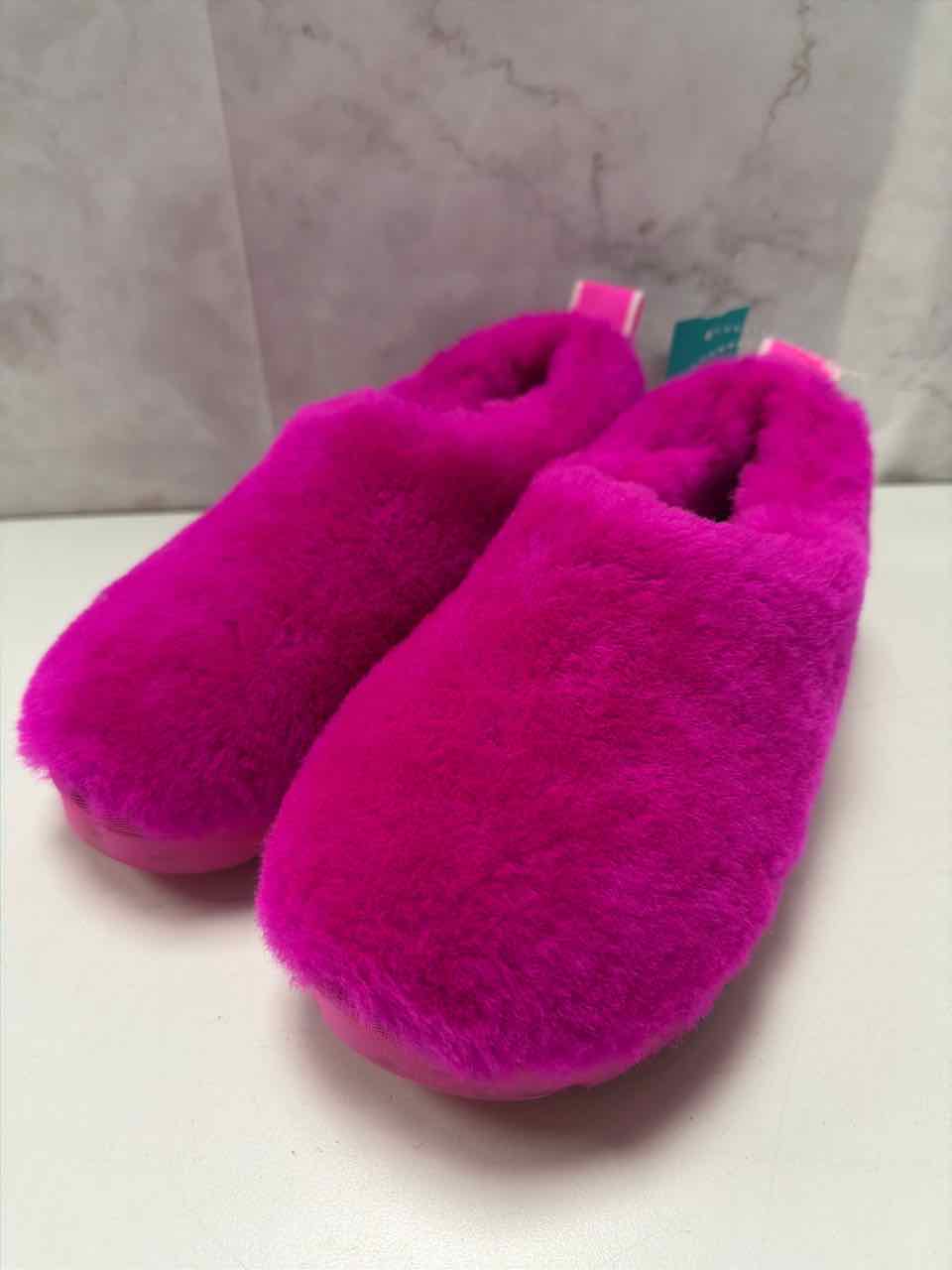 Ugg Shoe Sizes 5Y Hot Pink Slippers