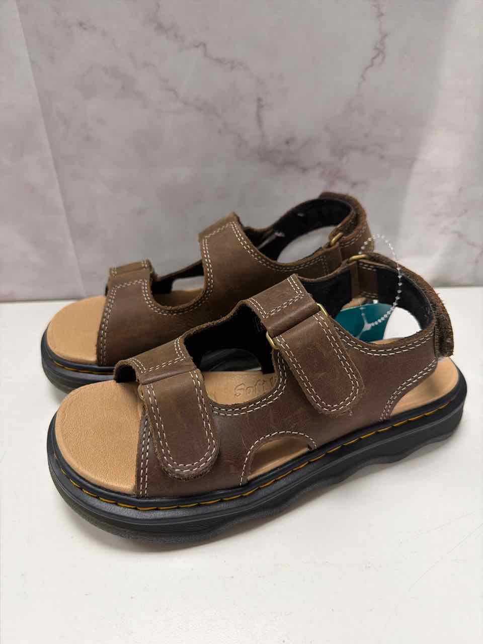 Dr. Martens Shoe Sizes 2Y Blush Sandals