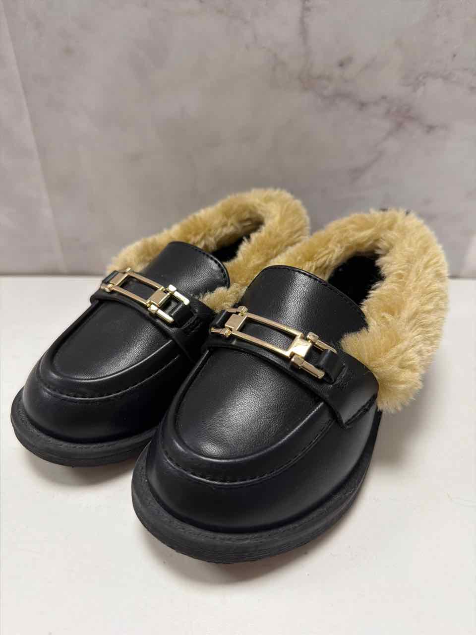 Gap Shoe Sizes 6C Black Shoes- Casual