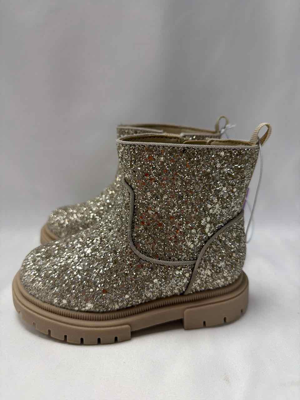 Cat & Jack Shoe Sizes 7C Gold Boots