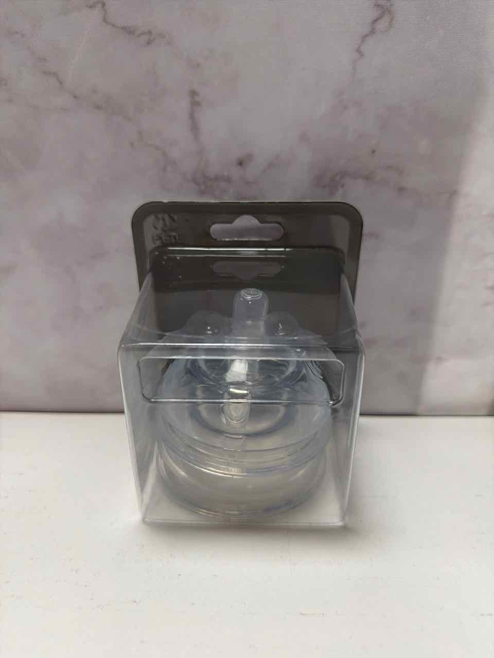 Como Tomo Bottles & Accessories