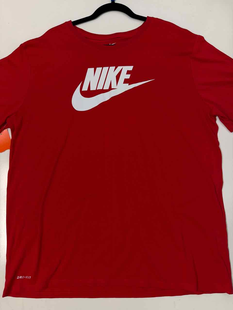 Nike Size XX-Large Red T-Shirt