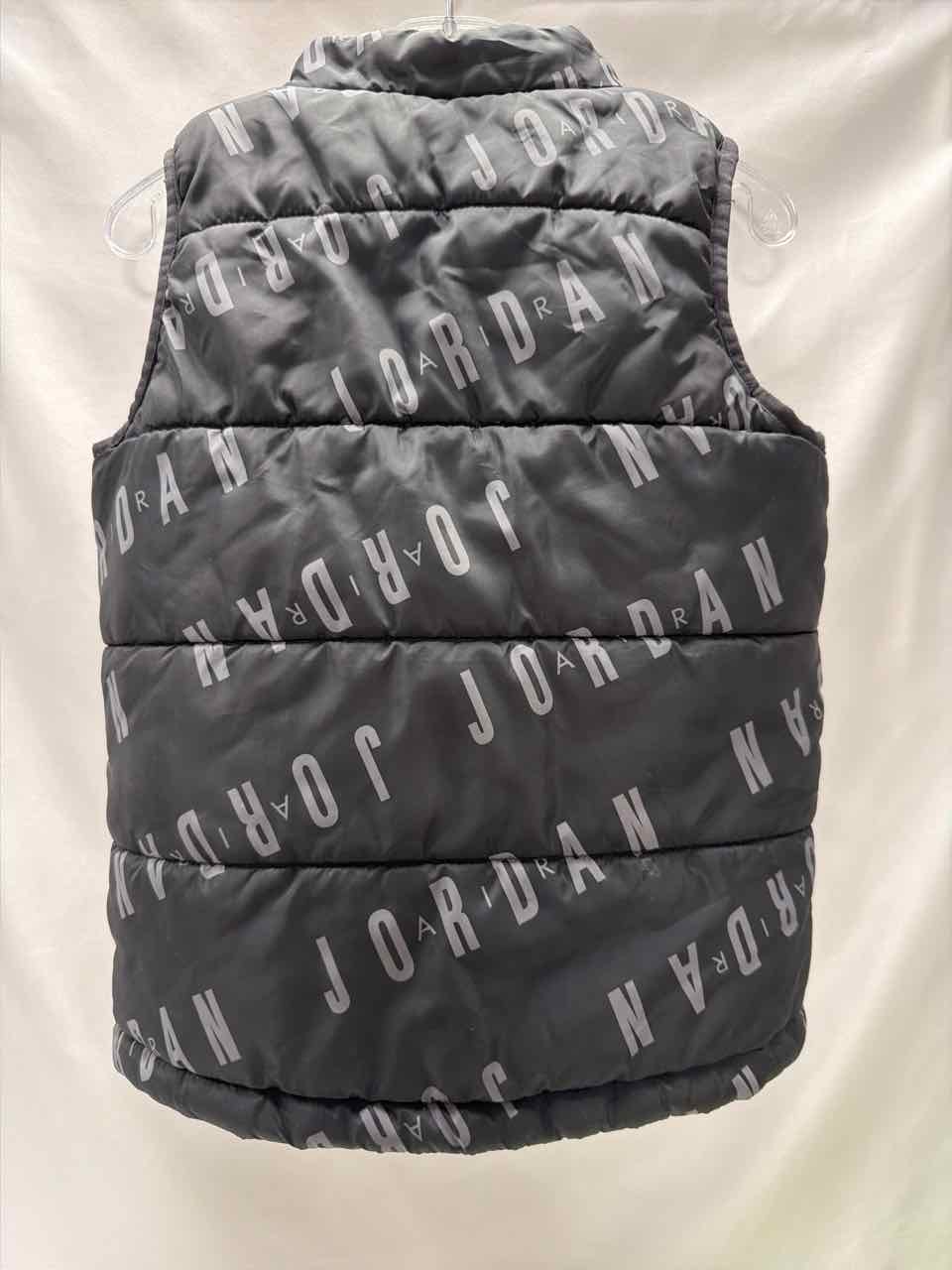 Jordan Size 4T Black Gently Used Vest