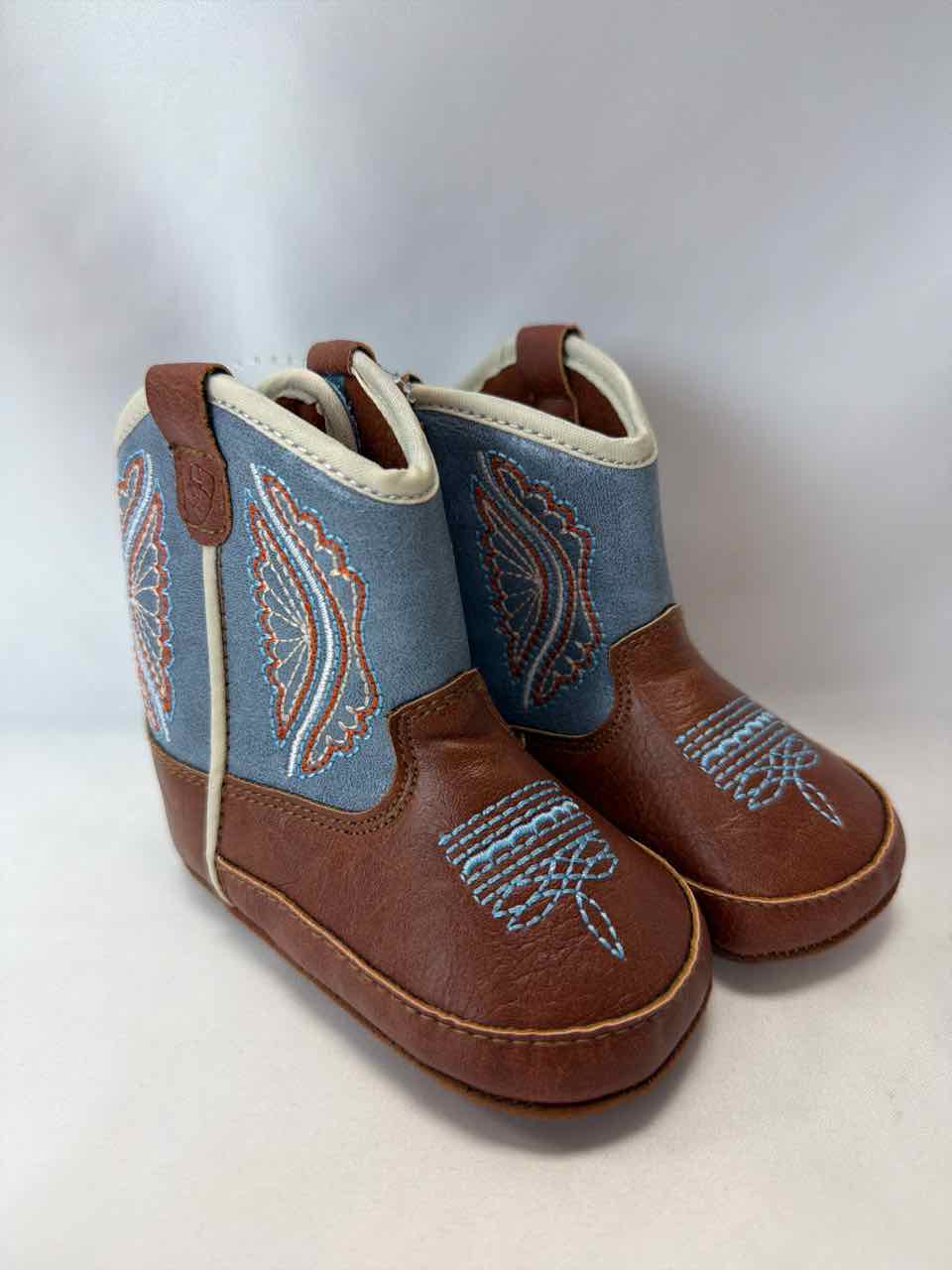 Ariat Shoe Sizes 3C Brown Gently Used Shoes- Casual