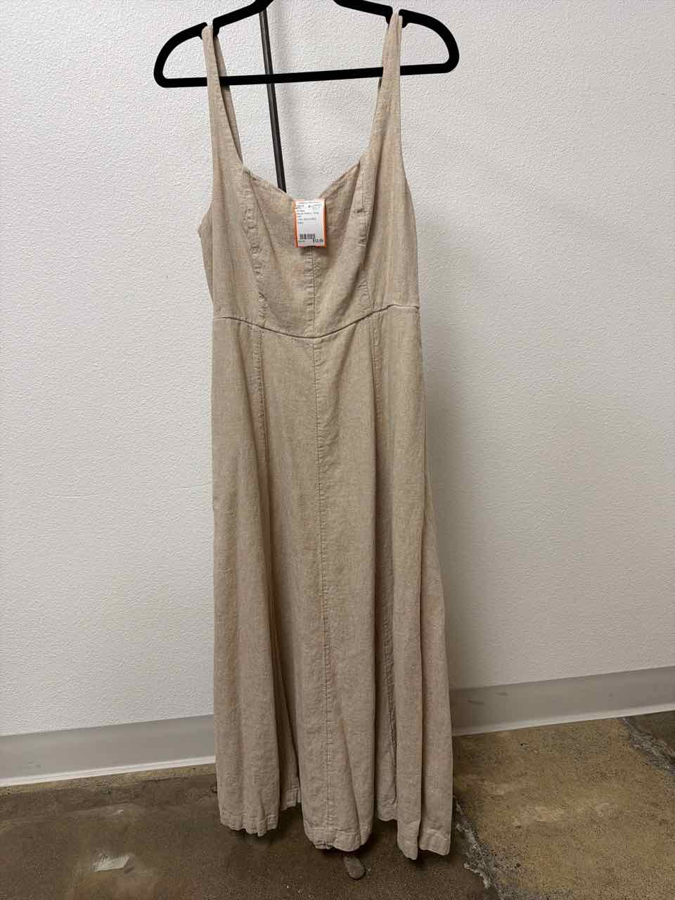 Old Navy Natural Medium Gently Used Dress
