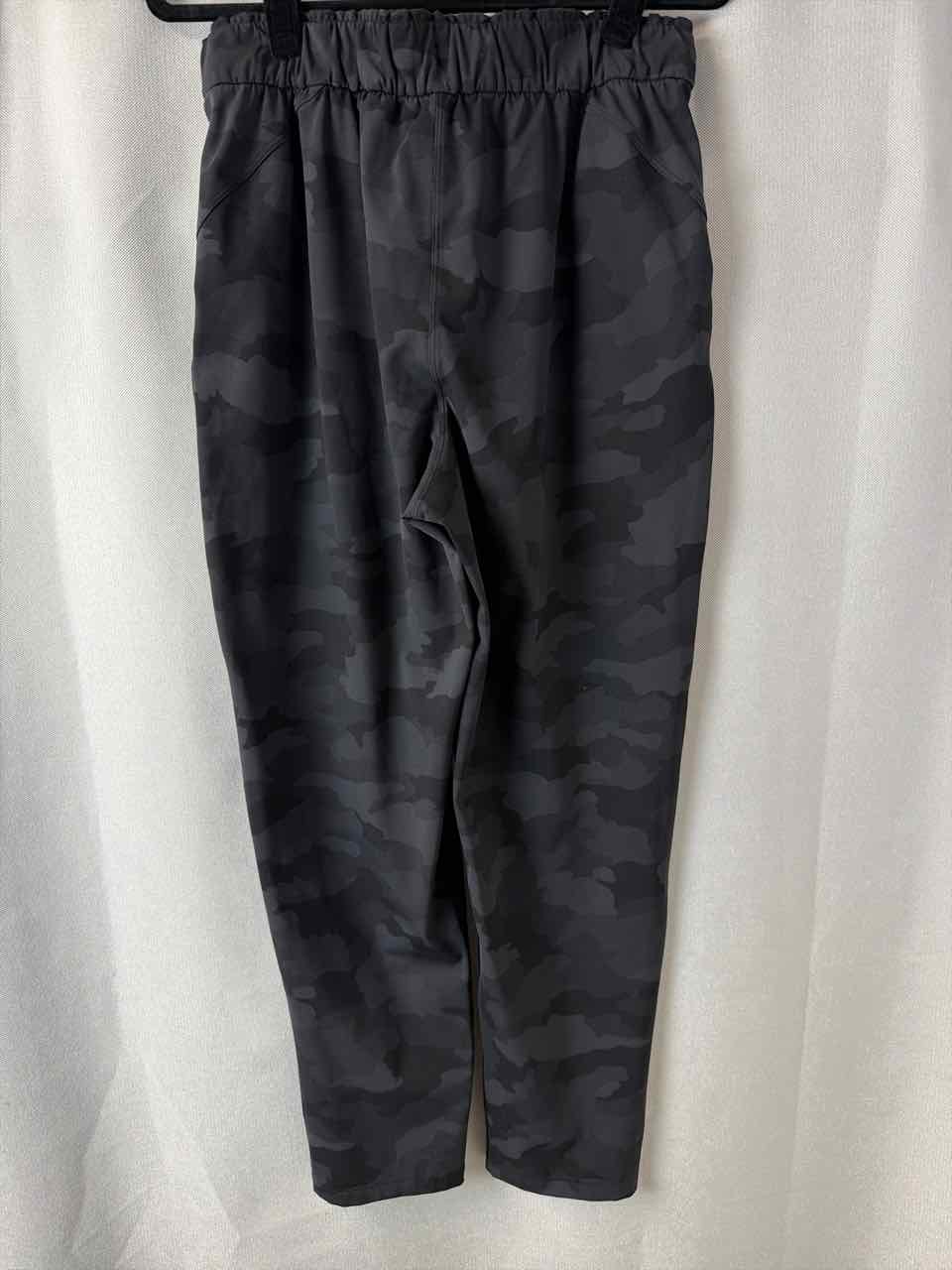 Lululemon Black Booth Rentals Sweatpants