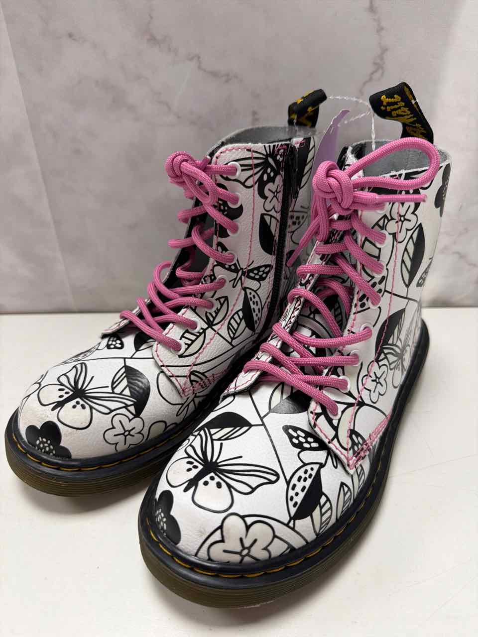 Dr. Martens Shoe Sizes 2Y White Boots
