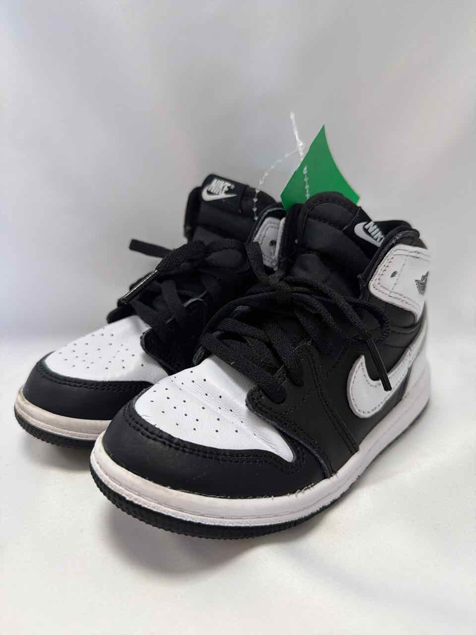 Jordan Shoe Sizes 10C Black & White Gently Used Shoes- Casual
