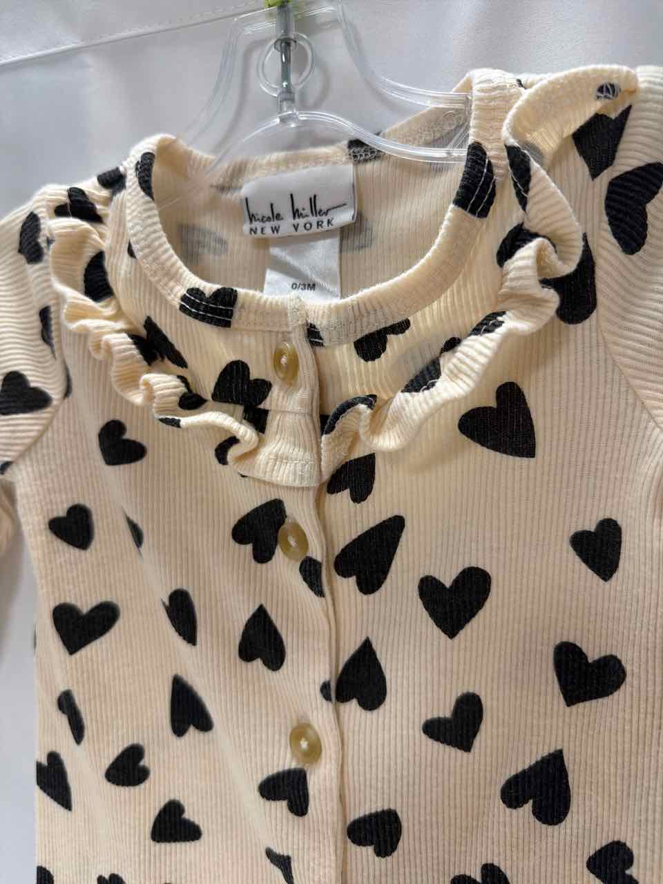 Nicole Miller Size 0-3 Months Cream Footie