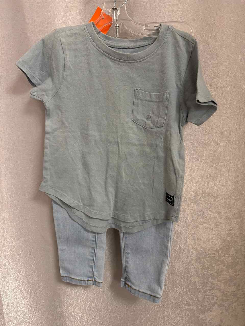Volcom Size 2T Outfit -2pc