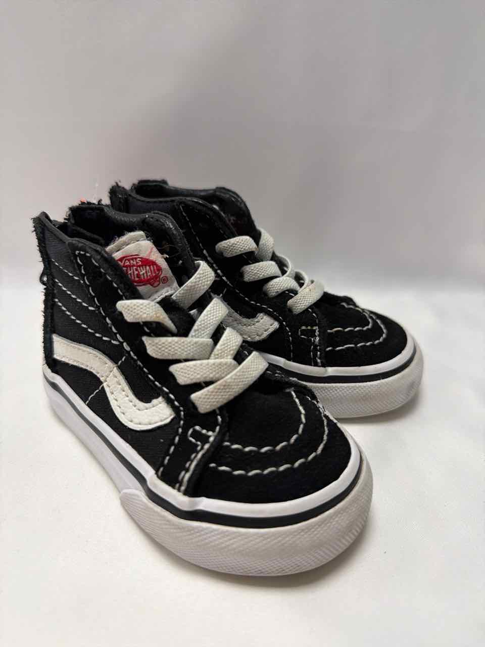 Vans Shoe Sizes 4C Black & White Shoes- Casual
