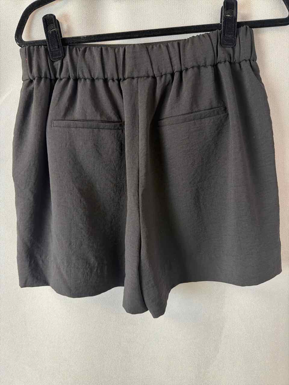 Nine West Booth Rentals Shorts