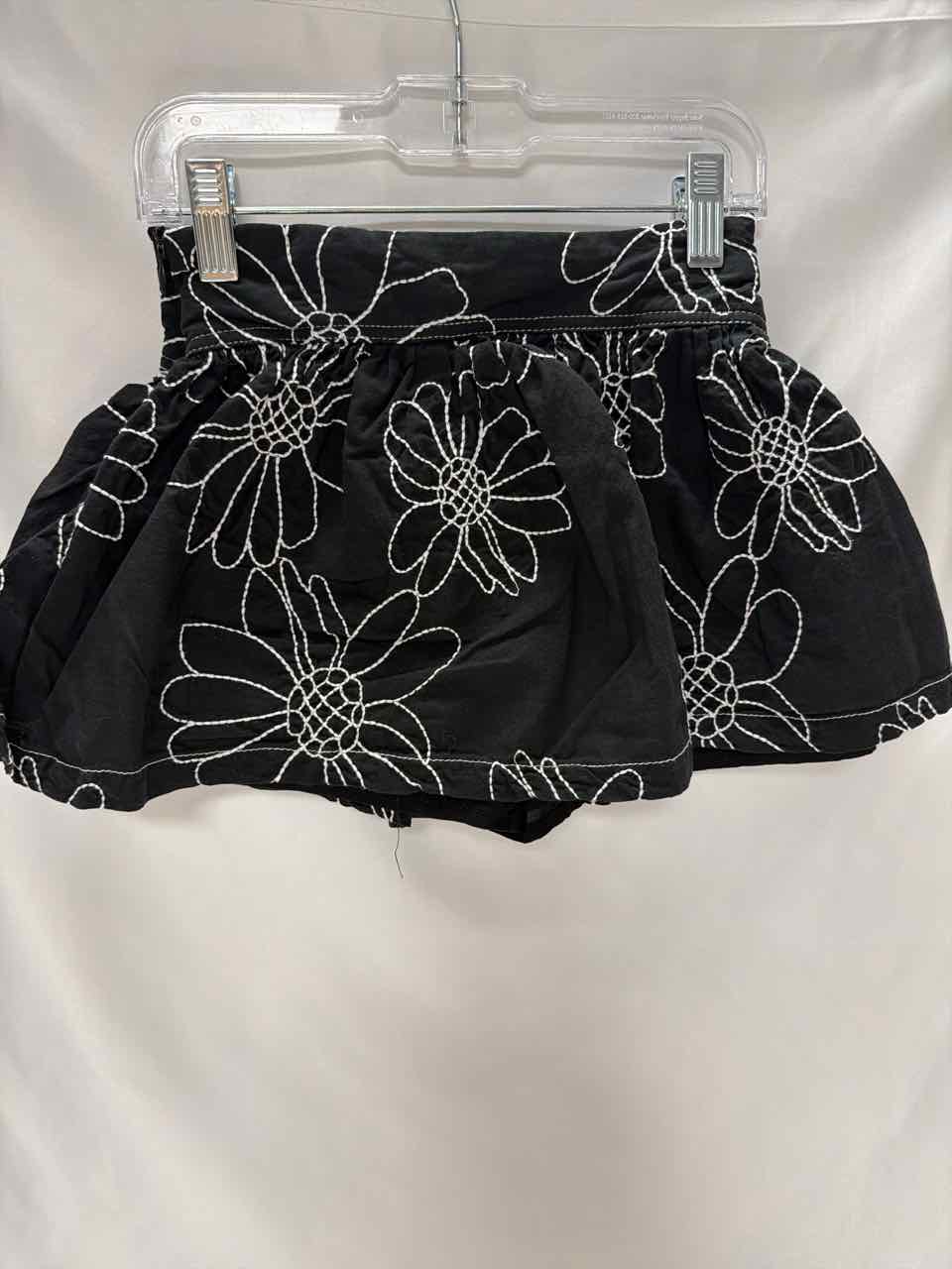 Zara Size 7 Black Gently Used Skirt- Casual