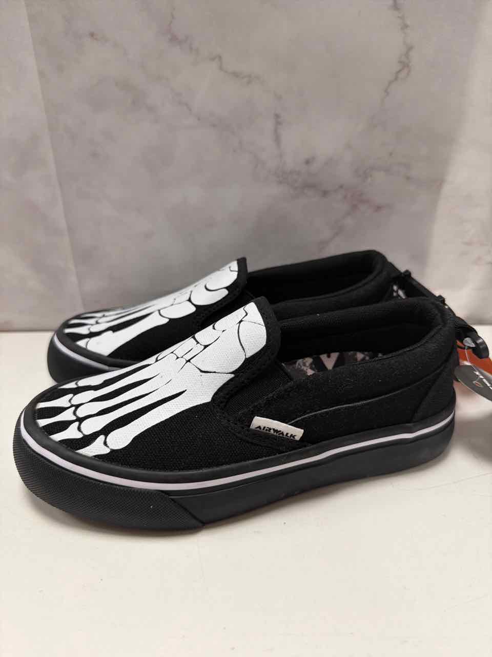 Shoe Sizes 1Y Black Shoes- Casual