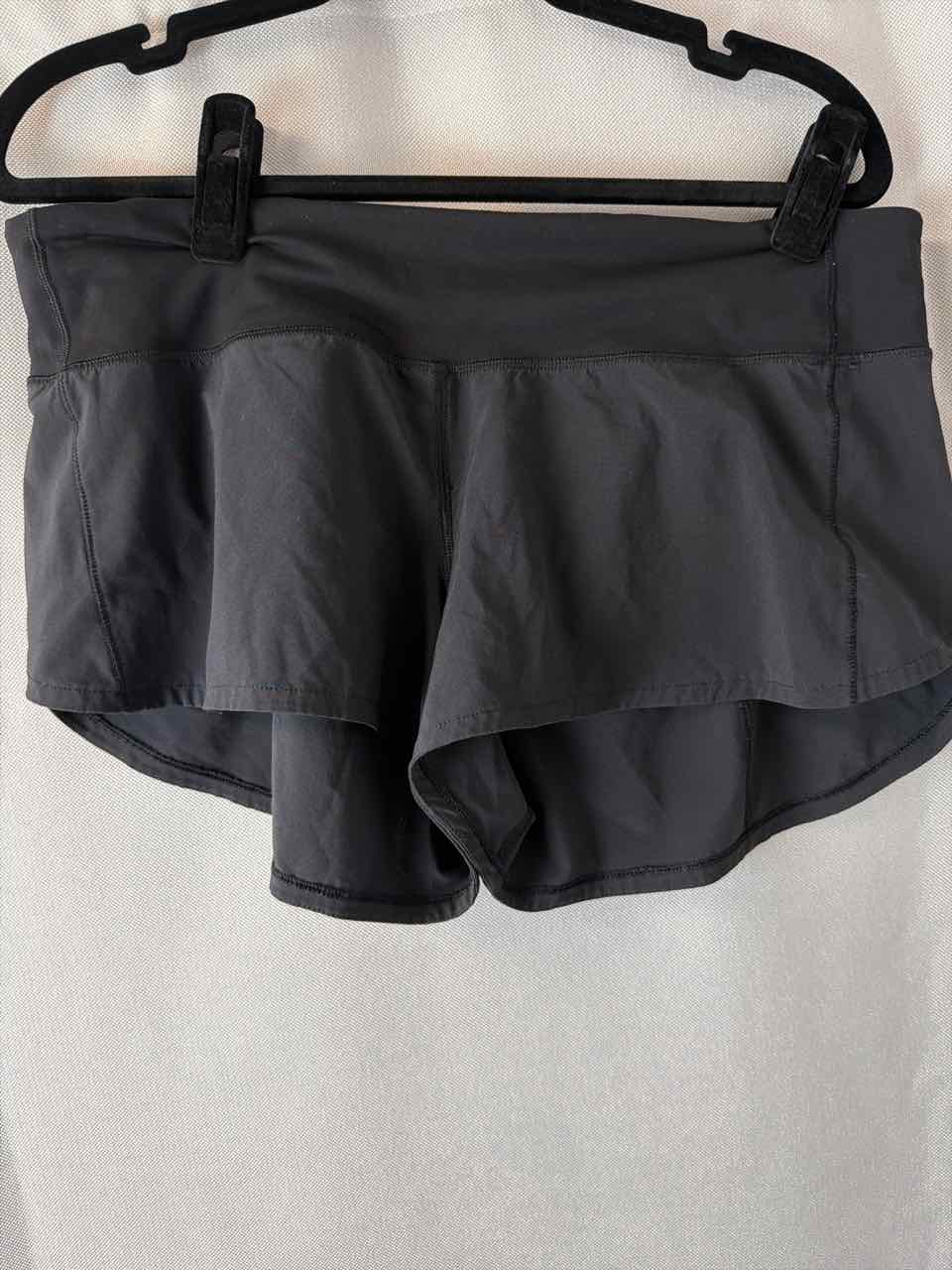 Lululemon Black Booth Rentals Shorts