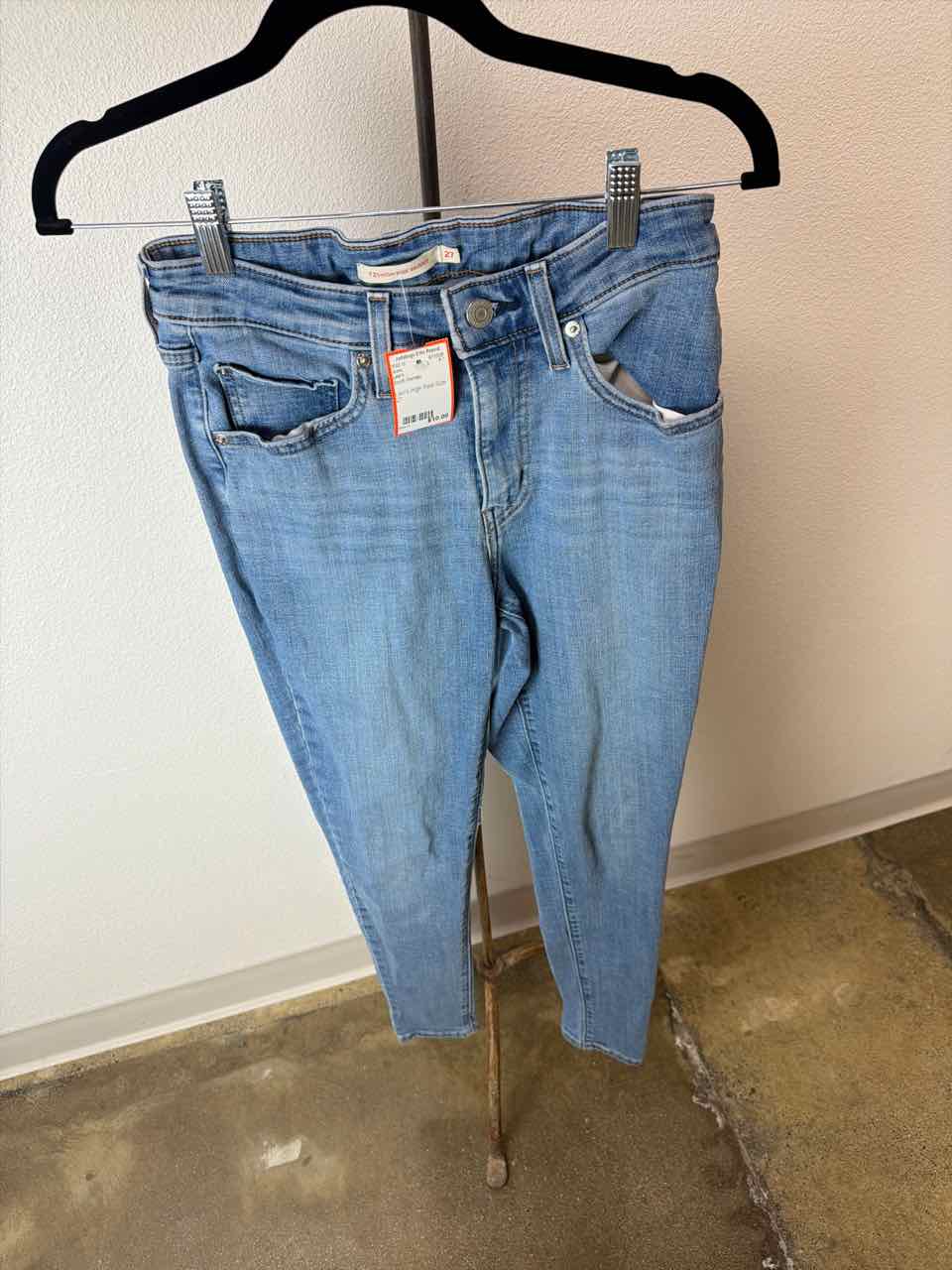 Levi's Booth Rentals Jeans