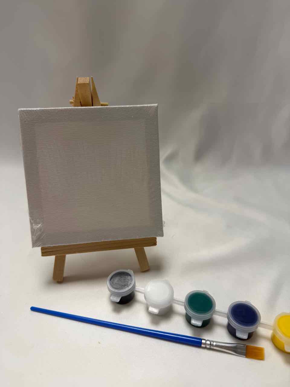 New With Tags Arts & Crafts