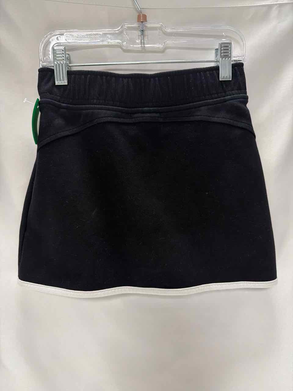 Size 8 Black Gently Used Skirt- Casual