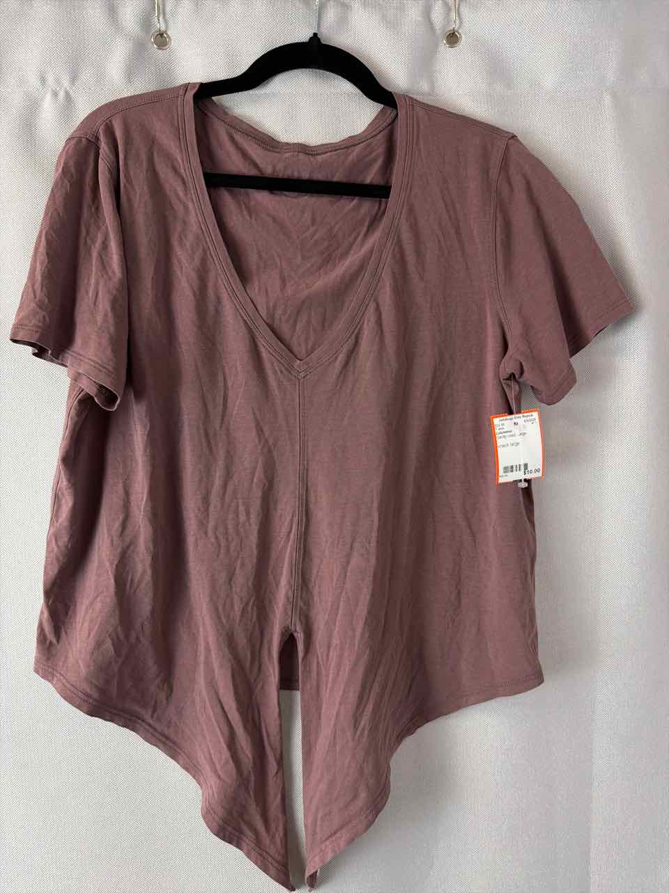 Lululemon Gently Used T-shirt