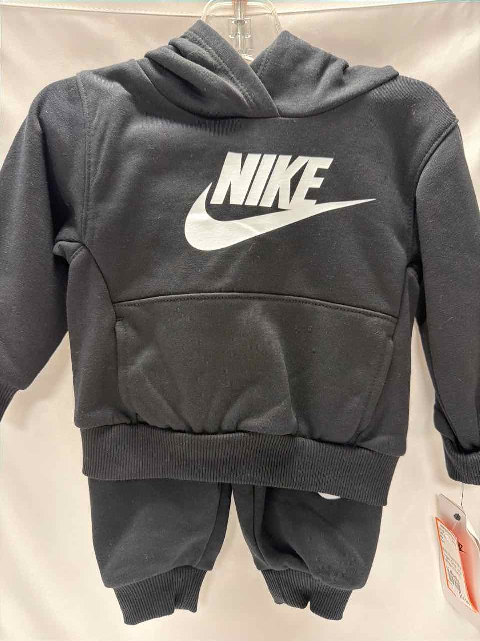 Nike Size 12 Months Black Outfit -2pc