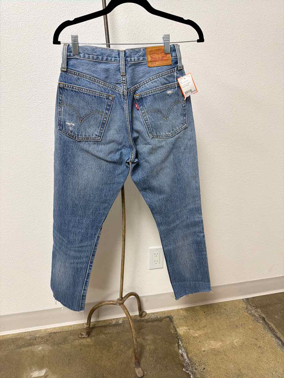 Levi's Gently Used 24x28 Jeans