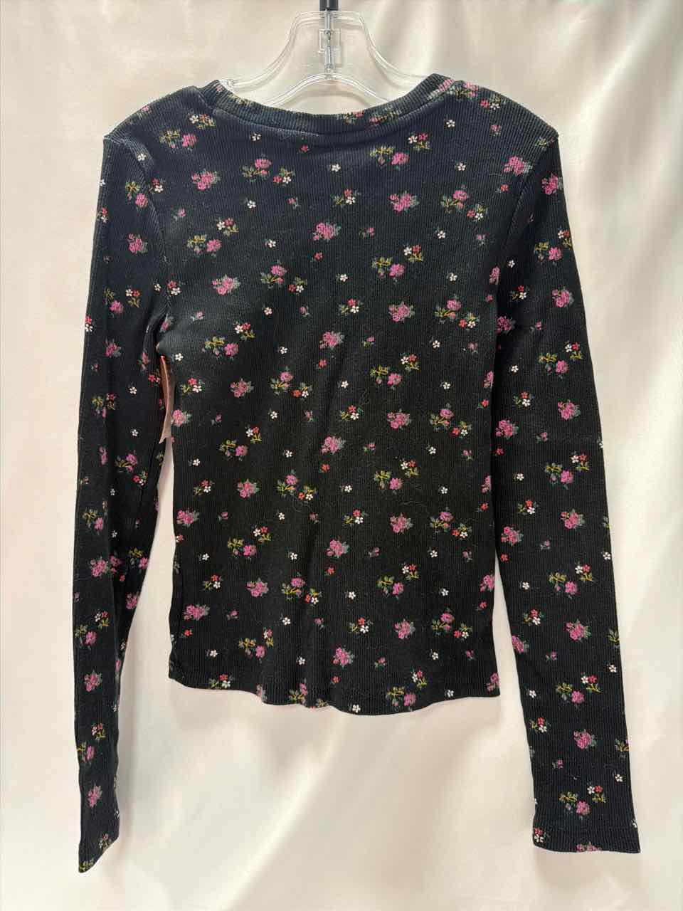 Gap Size M (7/8) Black Shirt- Casual
