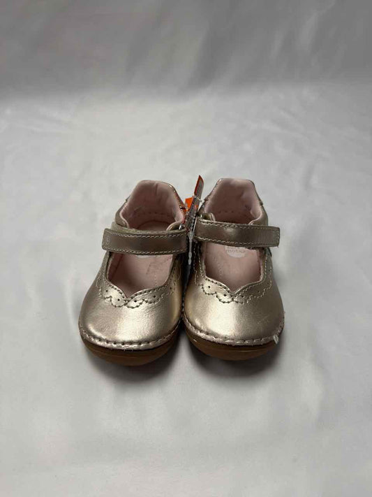 Stride Rite Shoe Sizes 4.5C Gold Shoes- Formal
