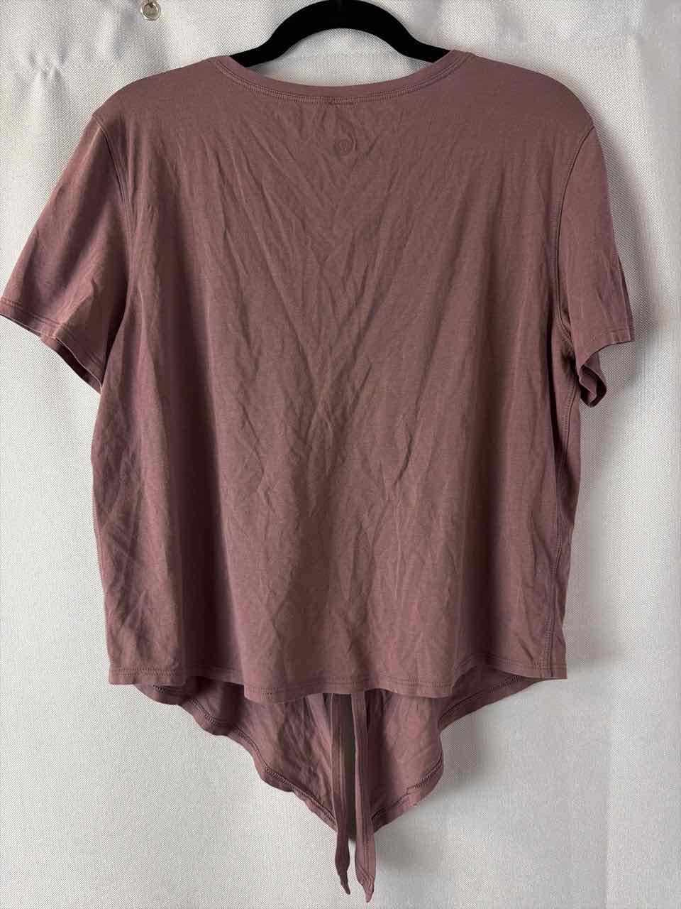 Lululemon Gently Used T-shirt