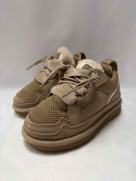 Ugg Shoe Sizes 8C Sneakers